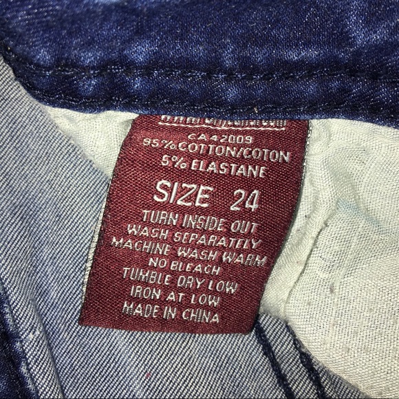 BH jeans , size 24 or 3, star design is not holes - Picture 5 of 7